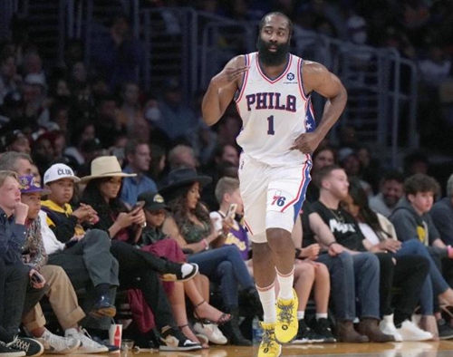 纽卡显示出 纽卡显示出